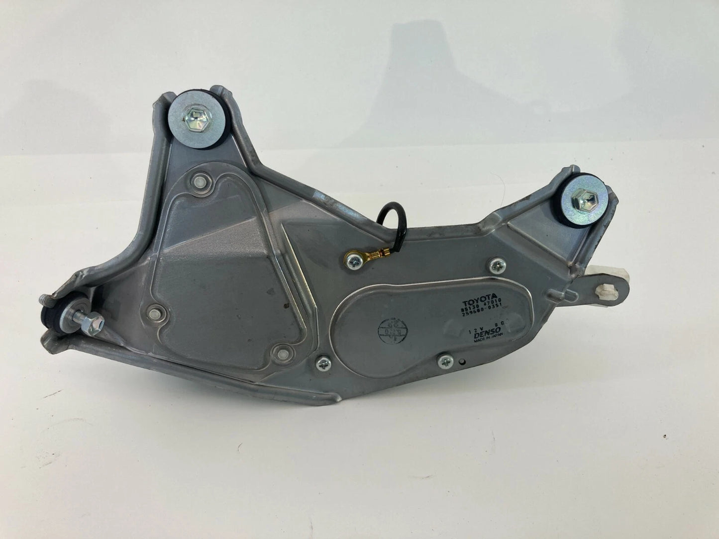 2004-2009 TOYOTA PRIUS HATCHBACK REAR WINDSHIELD WIPER MOTOR 85130-47010 OEM