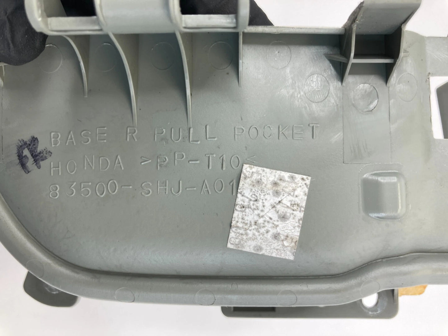 2005-2007 HONDA ODYSSEY FRONT RIGHT DOOR ARMREST SCREW COVER CAP TRIM 83500-SHJ