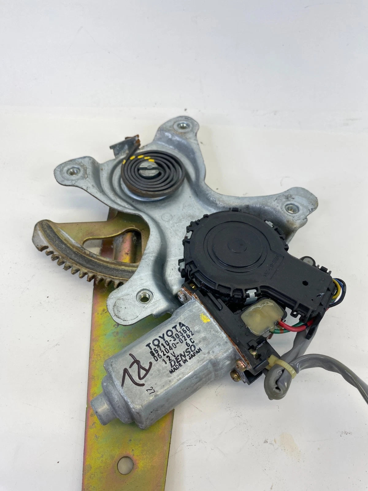 1998-2005 LEXUS GS300 REAR LEFT SIDE DOOR WINDOW MOTOR REGULATOR 85710-30350