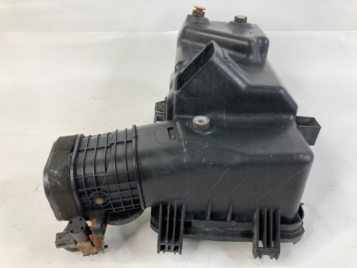 2005 2006 05 06 Toyota Sienna 3.3L 24V Air Intake Cleaner Box Housing Lower OEM