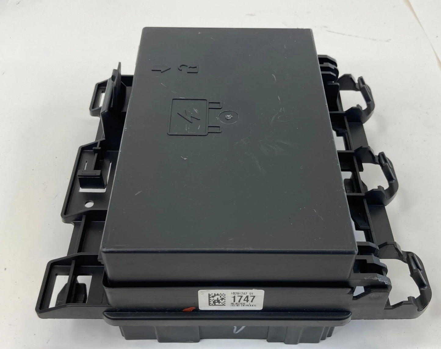 2007 2008 PONTIAC G6 2.4L INTERIOR TRUNK FUSE RELAY BOX COMPARTMENT 15291747 OEM