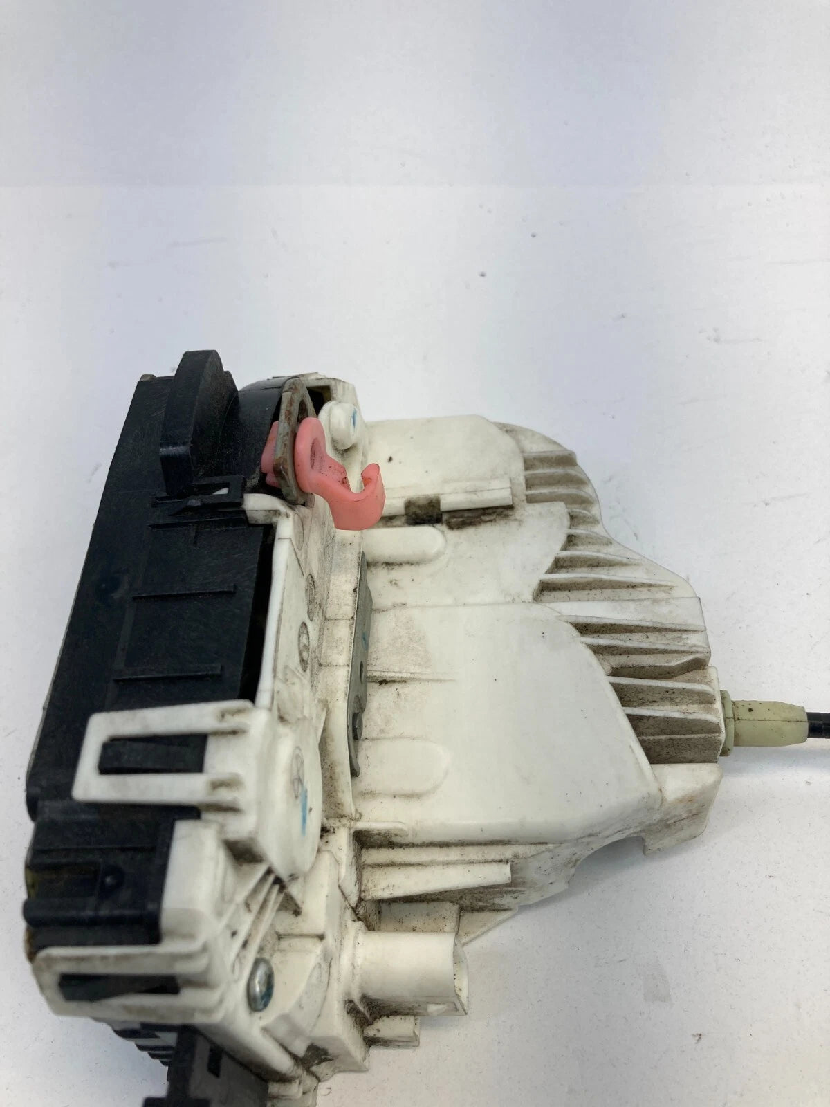 11-14 CHRYSLER 200 09 10 JOURNEY REAR LEFT DOOR LOCK LATCH ACTUATOR 04589697AB