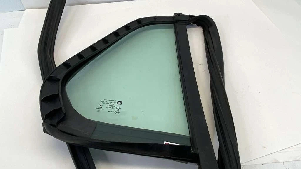 2015-2020 CHEVROLET TRAX REAR LEFT DRIVER QUARTER WINDOW GLASS E943R-004725 OEM