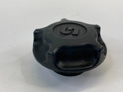 2009-2013 TOYOTA MATRIX HATCHBACK 2.4L ENGINE OIL FILLER FLUID TANK CAP COVER