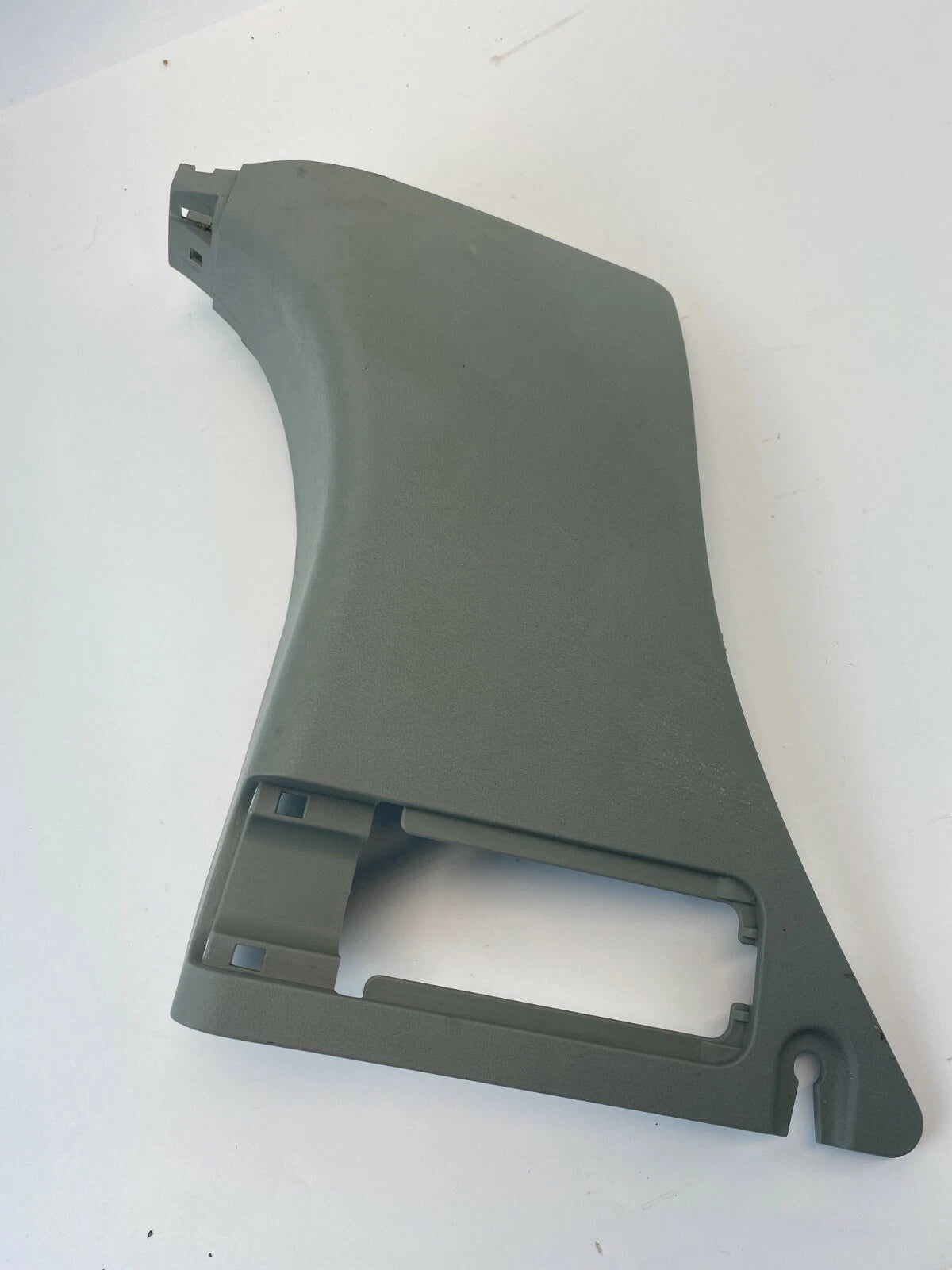 2005-2010 HONDA ODYSSEY RIGHT PASSENGER KICK COWL PANEL TRIM COVER 83111-SHJ OEM