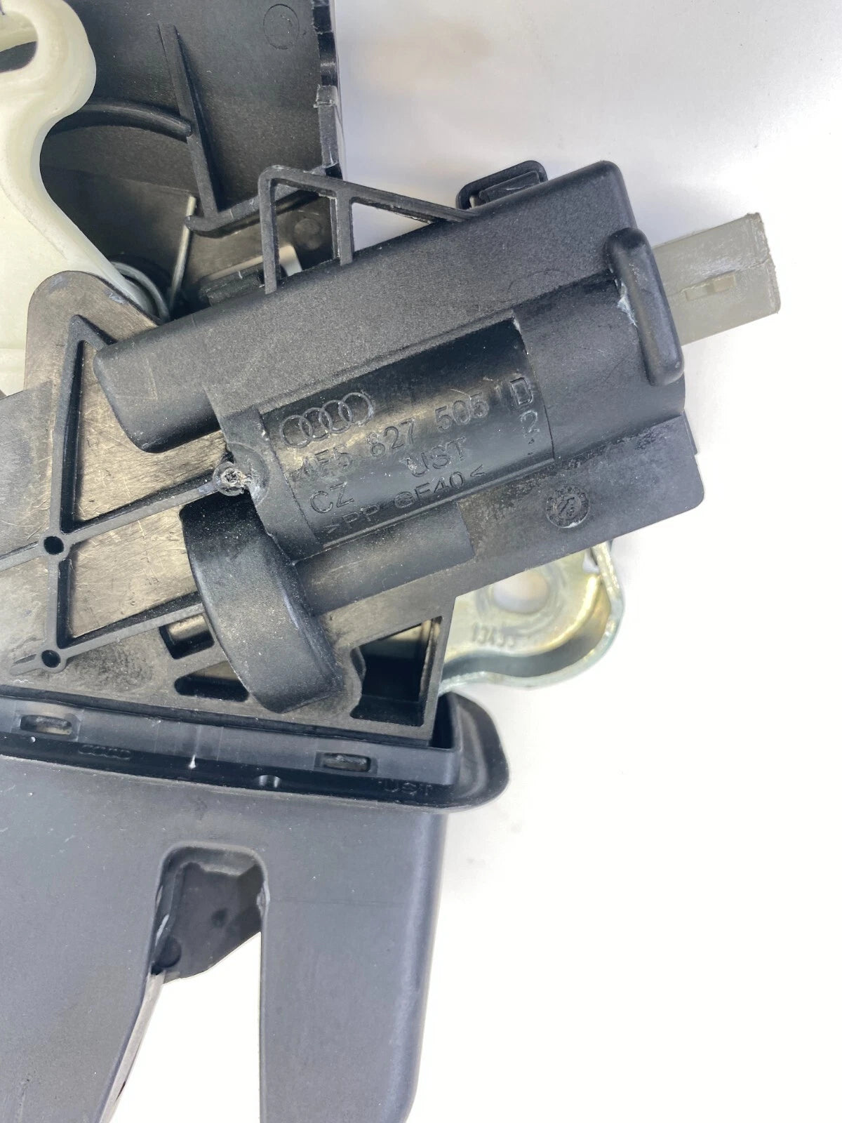 05-10 VOLKSWAGEN PASSAT SEDAN TRUNK LID LOCK LATCH W/ HANDLE RELEASE 4F5827505