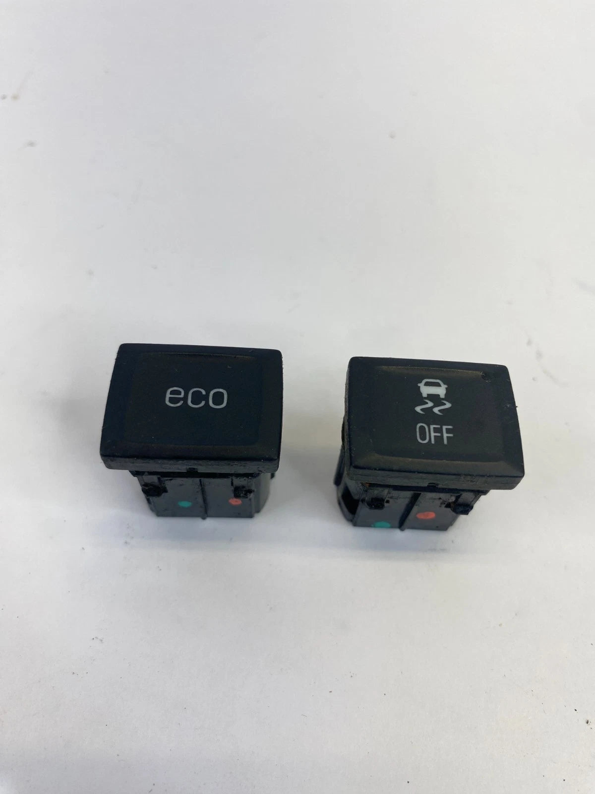 2010-2017 CHEVROLET EQUINOX FUEL ECONOMY & ELECTRONIC TRACTION CONTROL SWITCHES