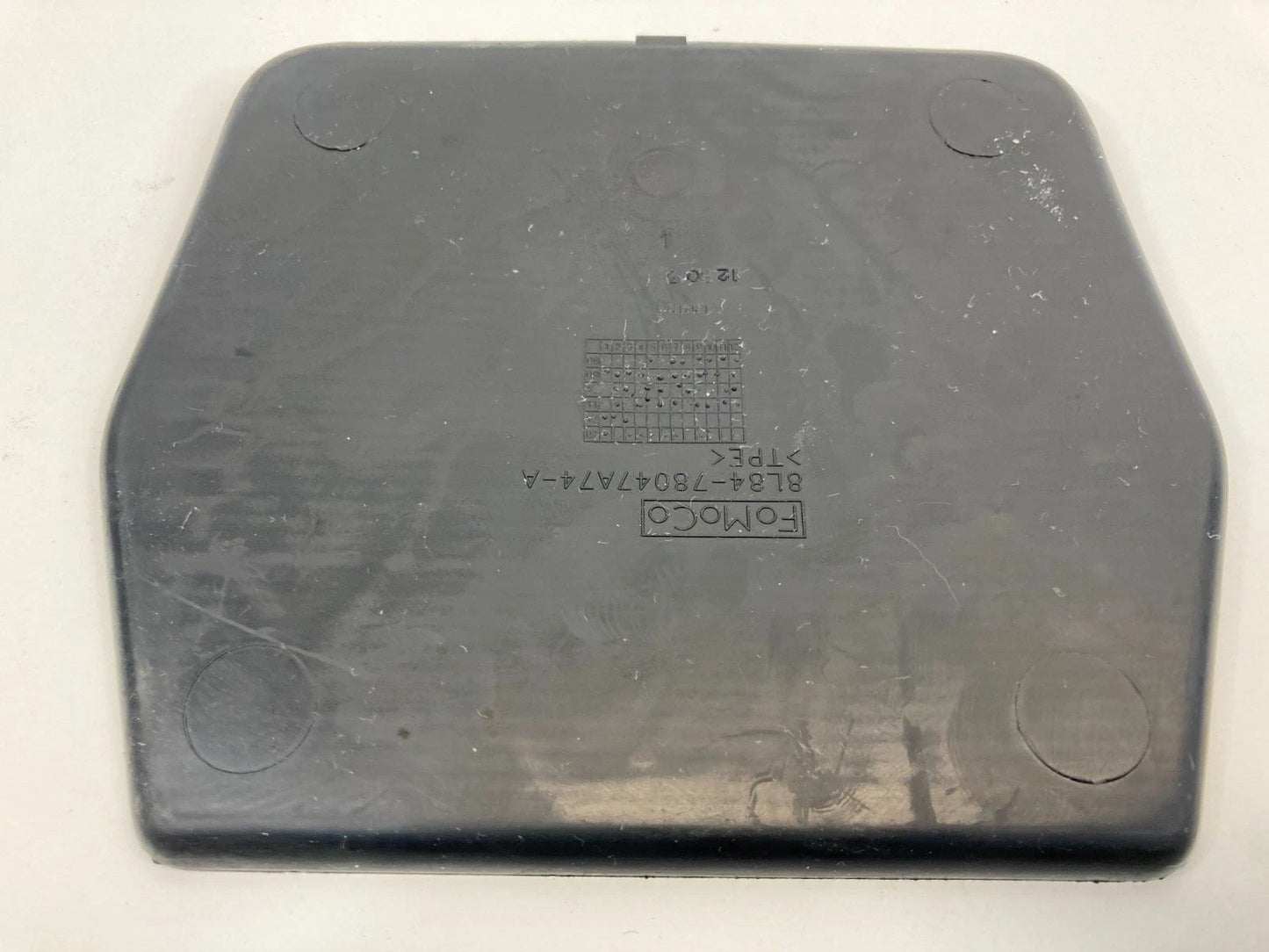 2008-2012 FORD ESCAPE CENTER CONSOLE RUBBER INSERT MAT 8L84-78047A74 OEM