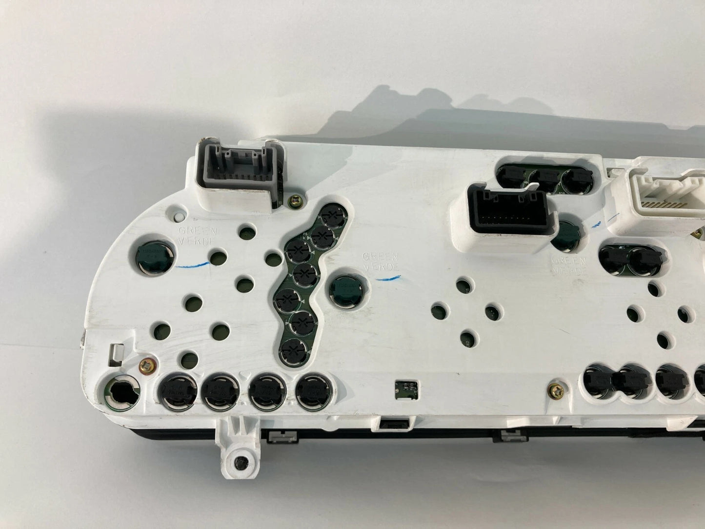 01-04 TOYOTA SEQUOIA DASH INSTRUMENT CLUSTER SPEEDOMETER GAUGES 225K 769219-500A