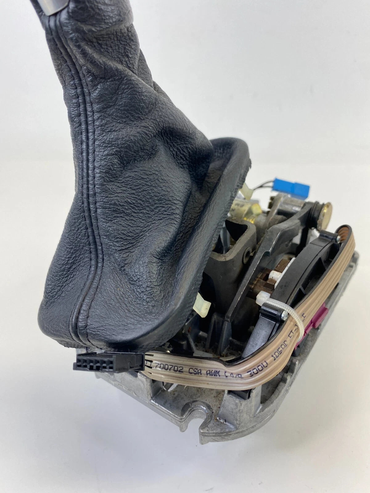 2003-2005 LAND ROVER RANGE ROVER HSE AUTOMATIC FLOOR GEAR SHIFTER LEVER HANDLE