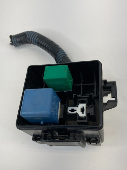 2004 2005 2006 Lexus LS430 4.3L Engine Compartment Room Bay Fuse Relay Box OEM