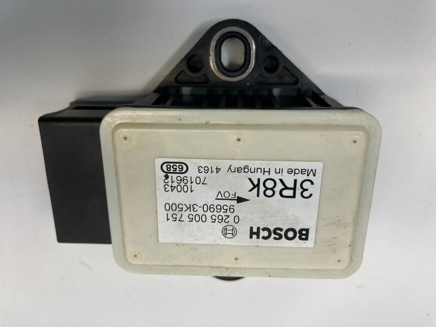 2008-2014 Hyundai Sonata 2.4L Suspension Yaw Rate Sensor Module Unit 95690-3K500