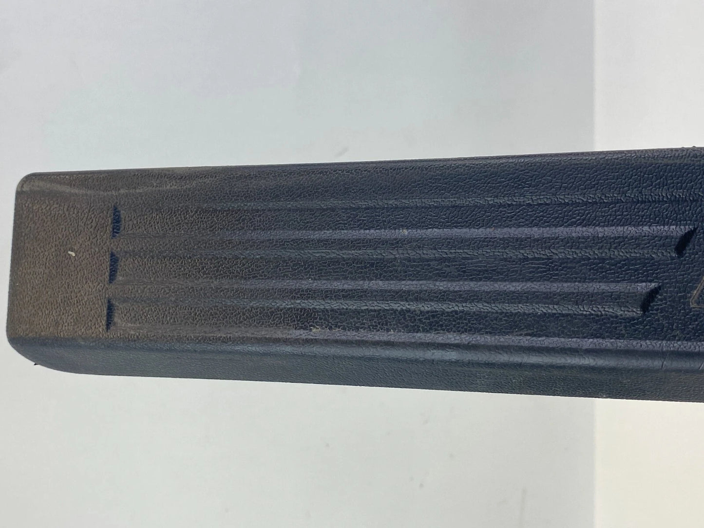 2001-2005 FORD EXPLORER SPORT TRAC FRONT LEFT DOOR SILL STEP SCUFF PLATE TRIM