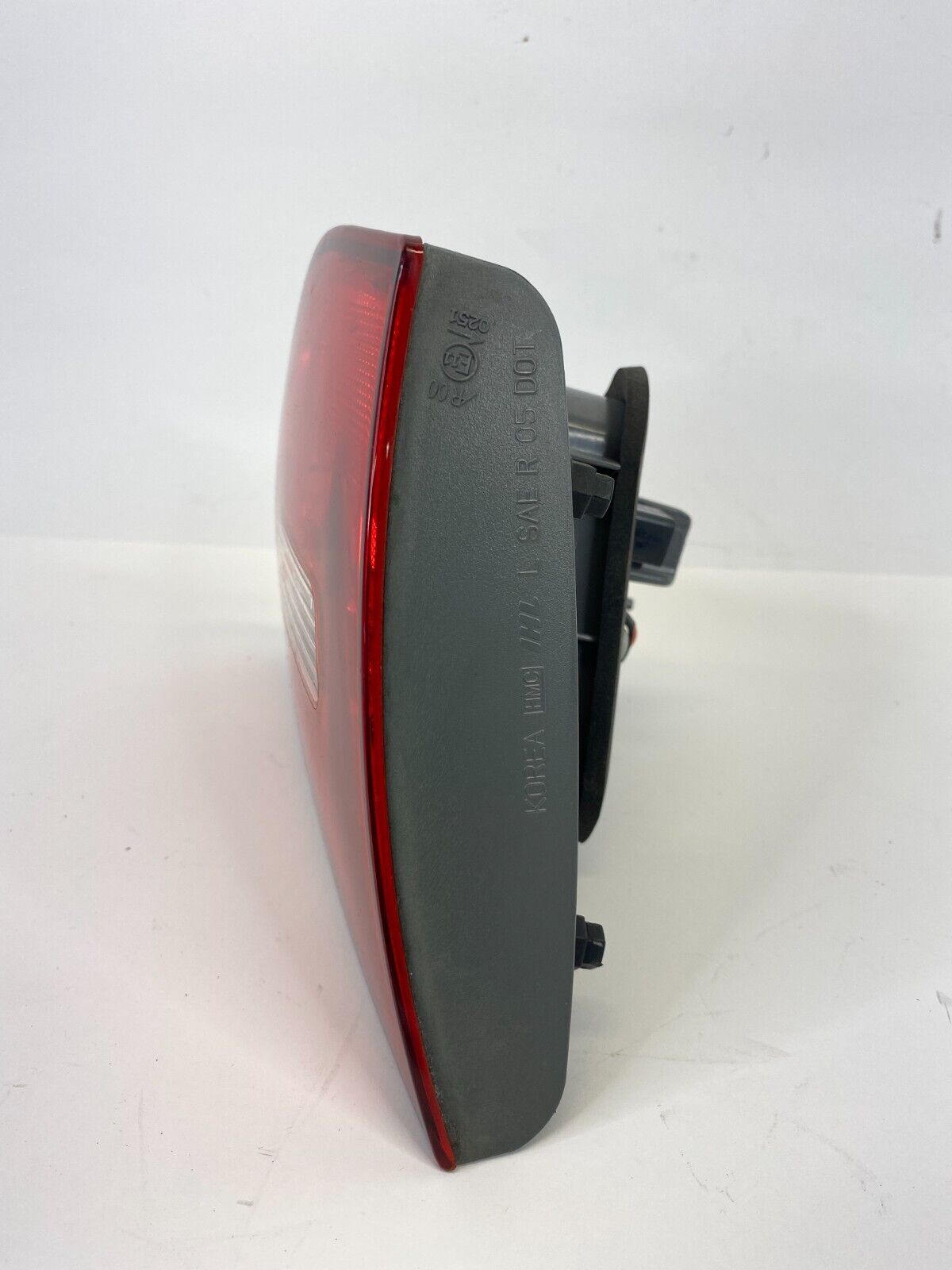 2007-2010 Hyundai Elantra SDN Left Driver Tail Light Taillight INNER 92403-2H00