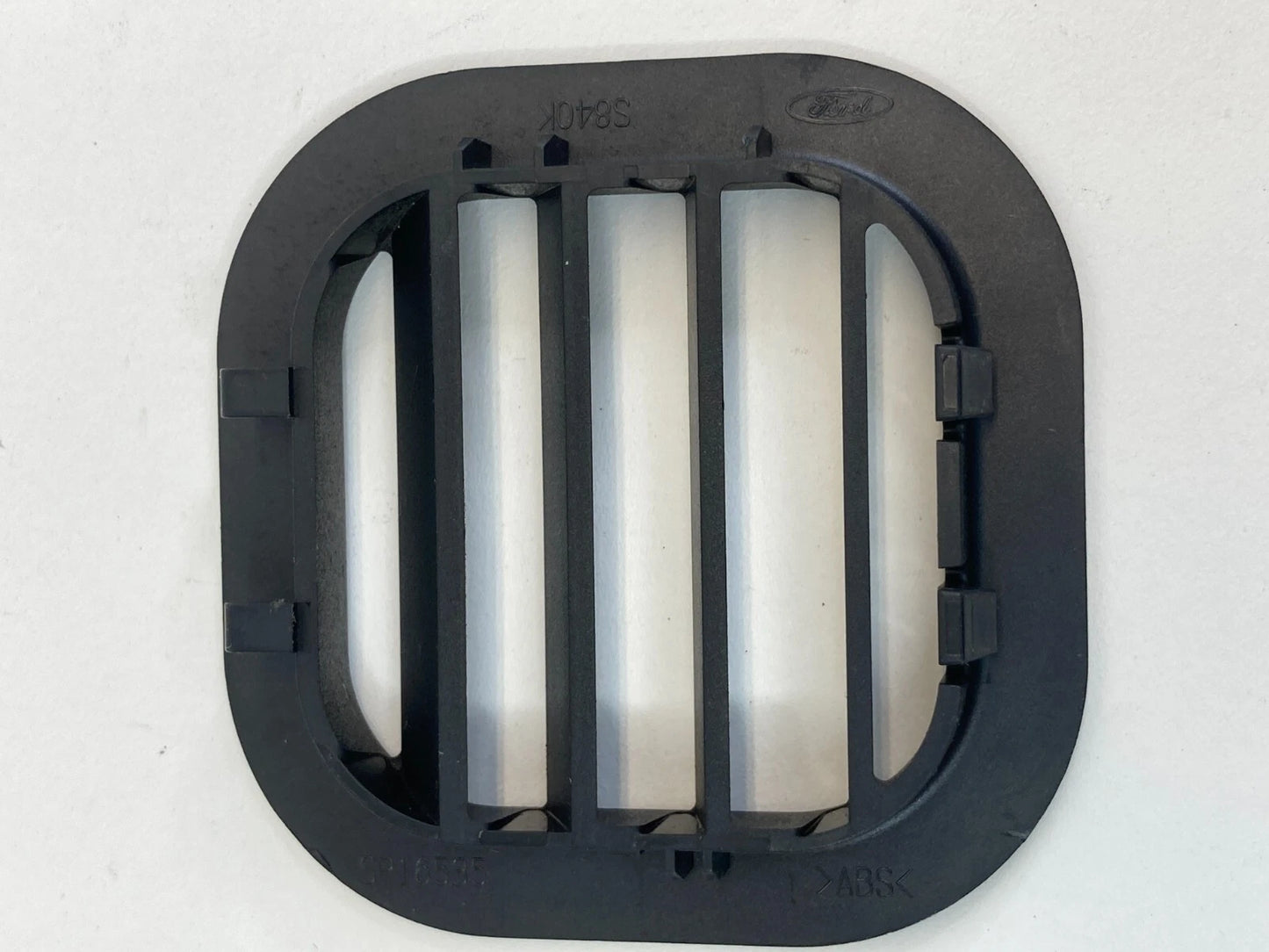2010 2011 2012 FORD TAURUS LOWER DASH DASHBOARD SIDE DEFROSTER GRILL GRILLE OEM
