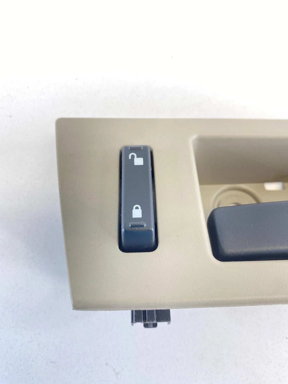 08-12 FORD ESCAPE FRONT RIGHT PASSENGER INNER DOOR HANDLE FR RH 8L847822600A OEM