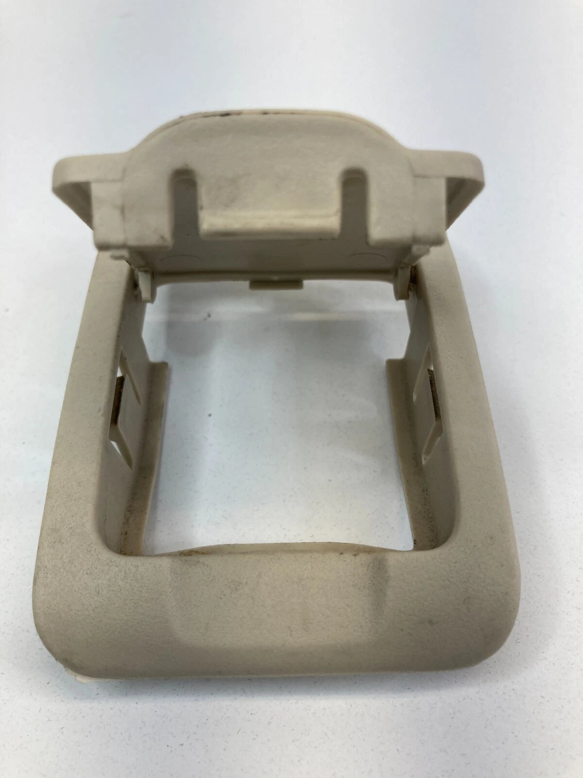 2007-2014 LINCOLN MKZ REAR DECK CHILD SEAT ANCHOR HOOK CAP COVER BEZEL TRIM ASSY
