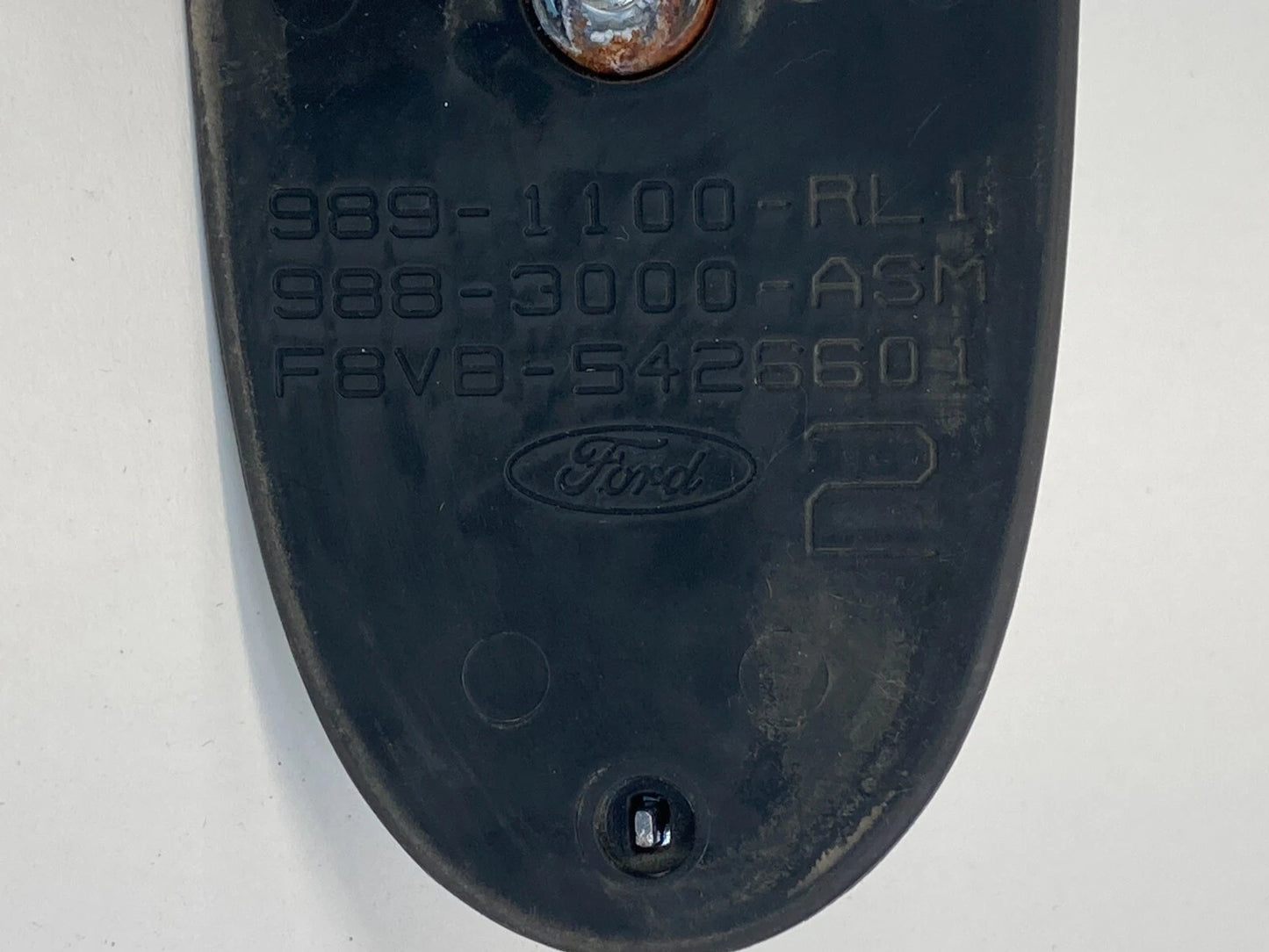 1998-2002 LINCOLN TOWN CAR REAR LEFT EXTERIOR DOOR HANDLE 988-3000-ASM OEM