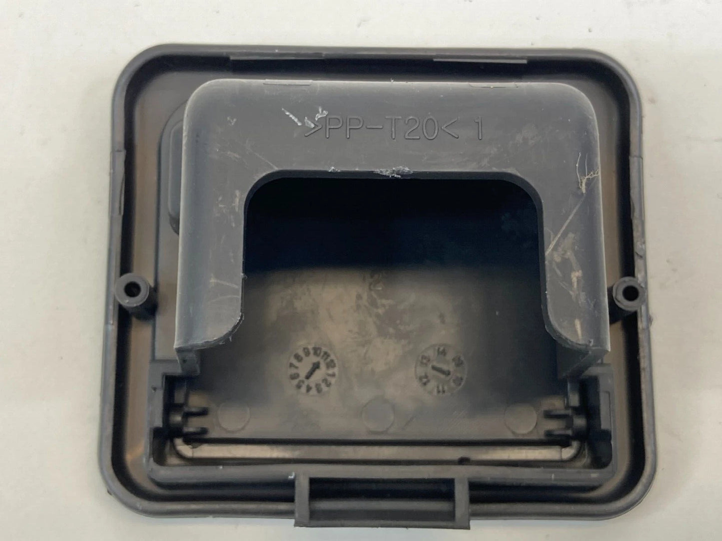 11-14 HYUNDAI SONATA REAR DECK SEAT CHILD SAFETY ANCHOR HOOK COVER TRIM CAP OEM