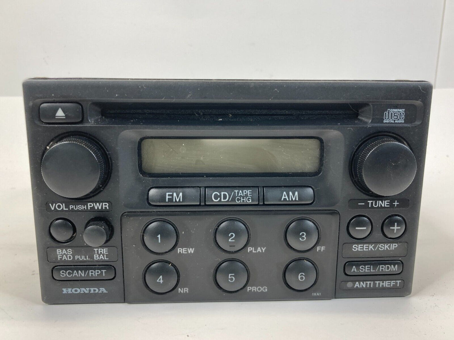 99-01 Honda Odyssey Radio AM FM CD Audio Stereo Receiver Player 39100-S84-A200