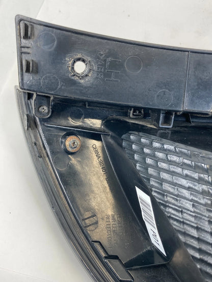 2014-2019 Kia Soul Rear Left Driver Side Tail Light Taillight Lamp 92401-B2