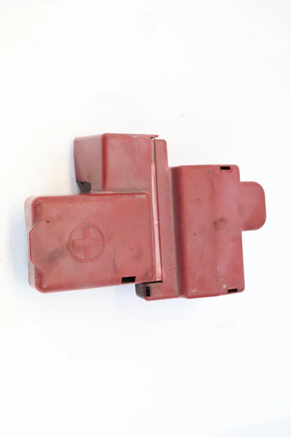 2006-2011 TOYOTA YARIS POSITIVE BATTERY TERMINAL FUSIBLE LINK W/ COVER CAP OEM