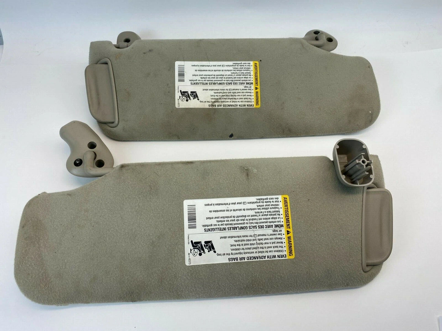 03-06 YUKON ESCALADE TAHOE W SUNROOF LEFT & RIGHT SUNVISOR SUN VISOR SET