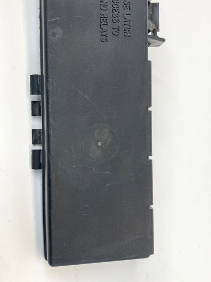 2002-2007 JEEP LIBERTY 3.7L ENGINE UNDER HOOD FUSE RELAY BOX COVER CAP TRIM OEM