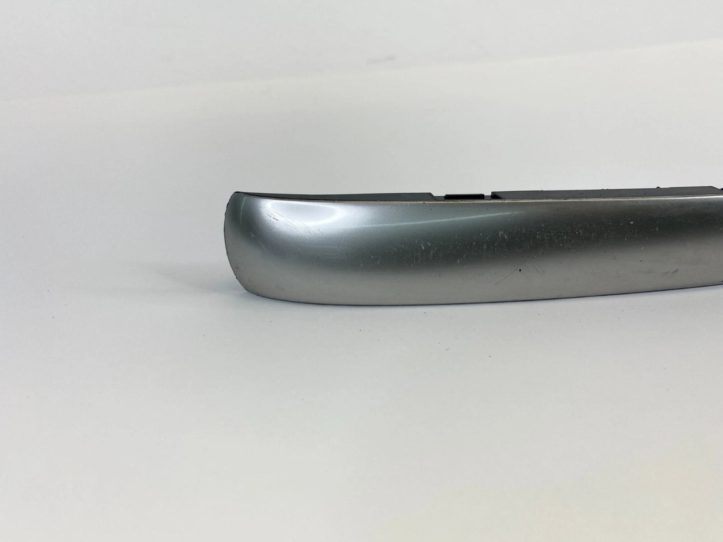 2006 2007 SATURN VUE INTERIOR REAR RIGHT DOOR PANEL TRIM COVER BEZEL 15863716