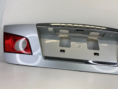 2006 2007 Infiniti M35 Rear Trunk Lid License Light Plate Finish Panel Molding