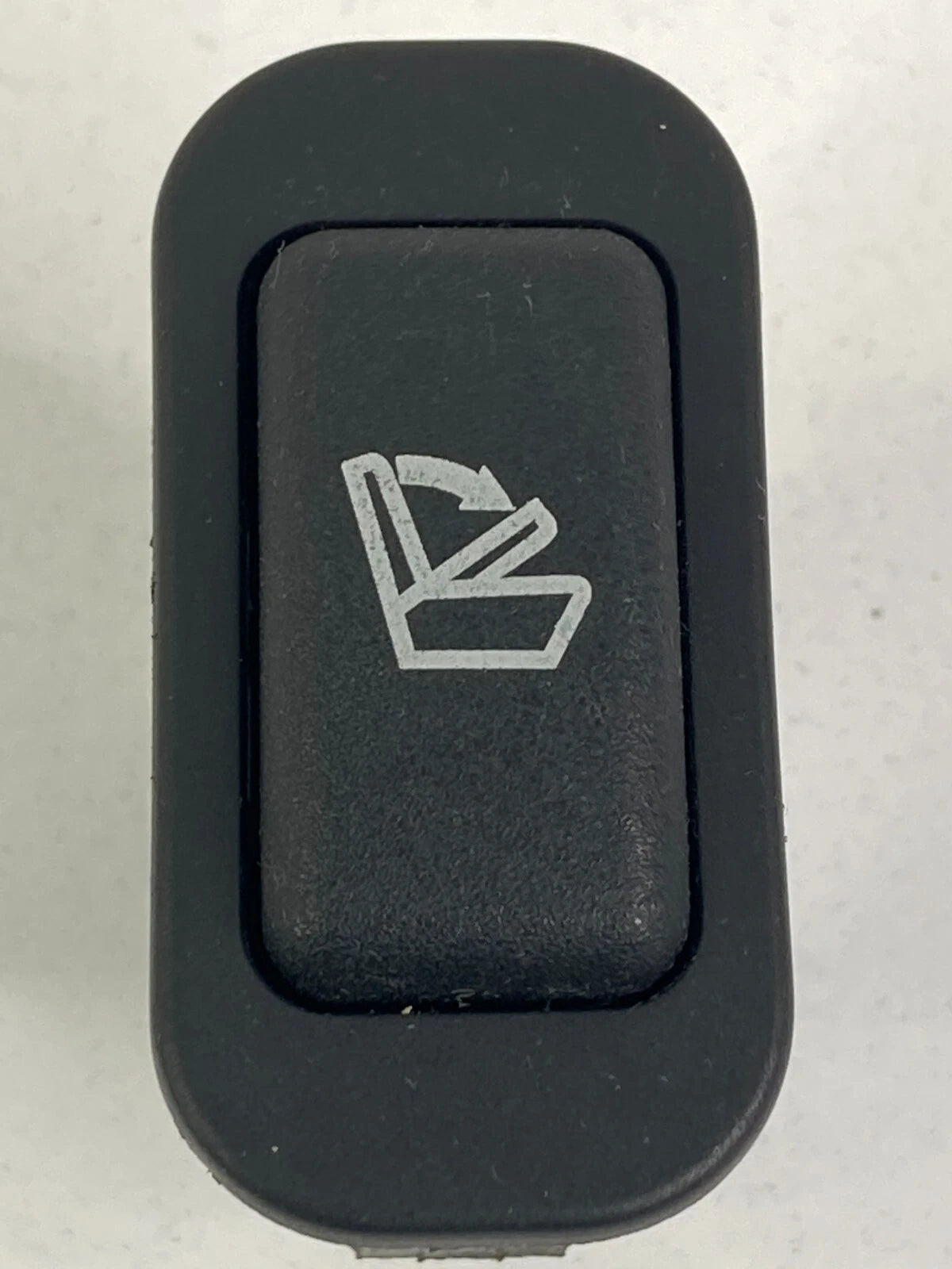 2010-2019 LINCOLN MKT REAR RIGHT SEAT RELEASE ADJUSTER SWITCH BUTTON 8A4T-14B178