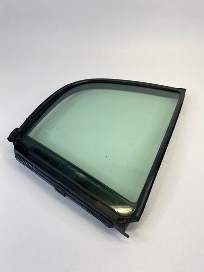 03-06 Infiniti G35 Sedan Rear Right Side Door Quarter Window Glass 82272-AL500