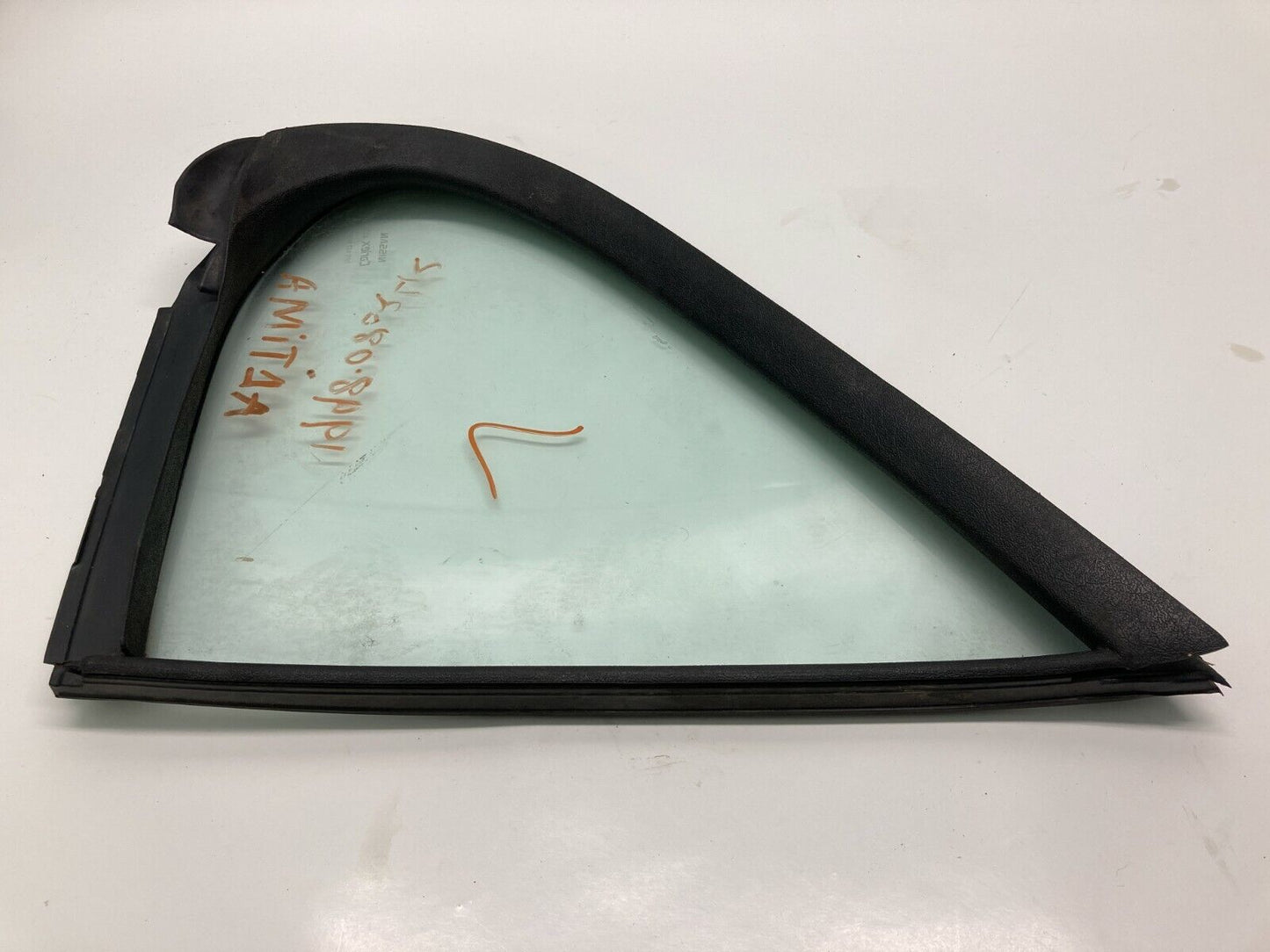 98-01 Nissan Altima Rear Left Door Vent Quarter Window Glass Trim 82273-9E000