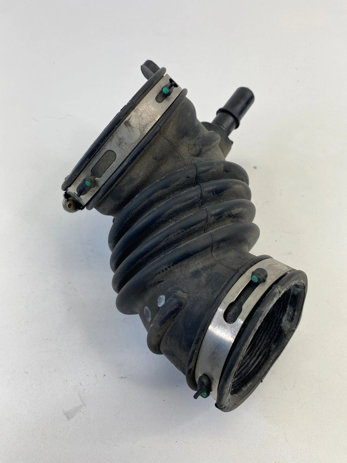2012-2018 FORD FOCUS SEDAN 2.0L L4 AIR INTAKE HOSE TUBE DUCT BV61-9C623-A OEM