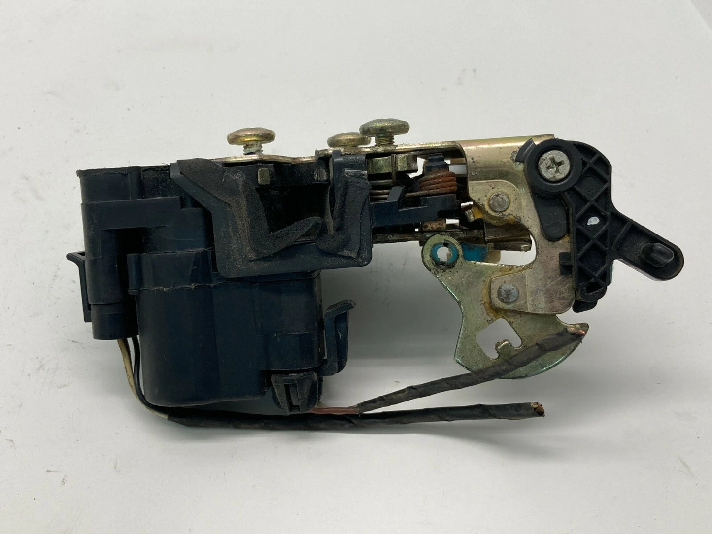 1999-2002 DAEWOO LEGANZA REAR RIGHT SIDE DOOR LOCK LATCH RELEASE ACTUATOR OEM