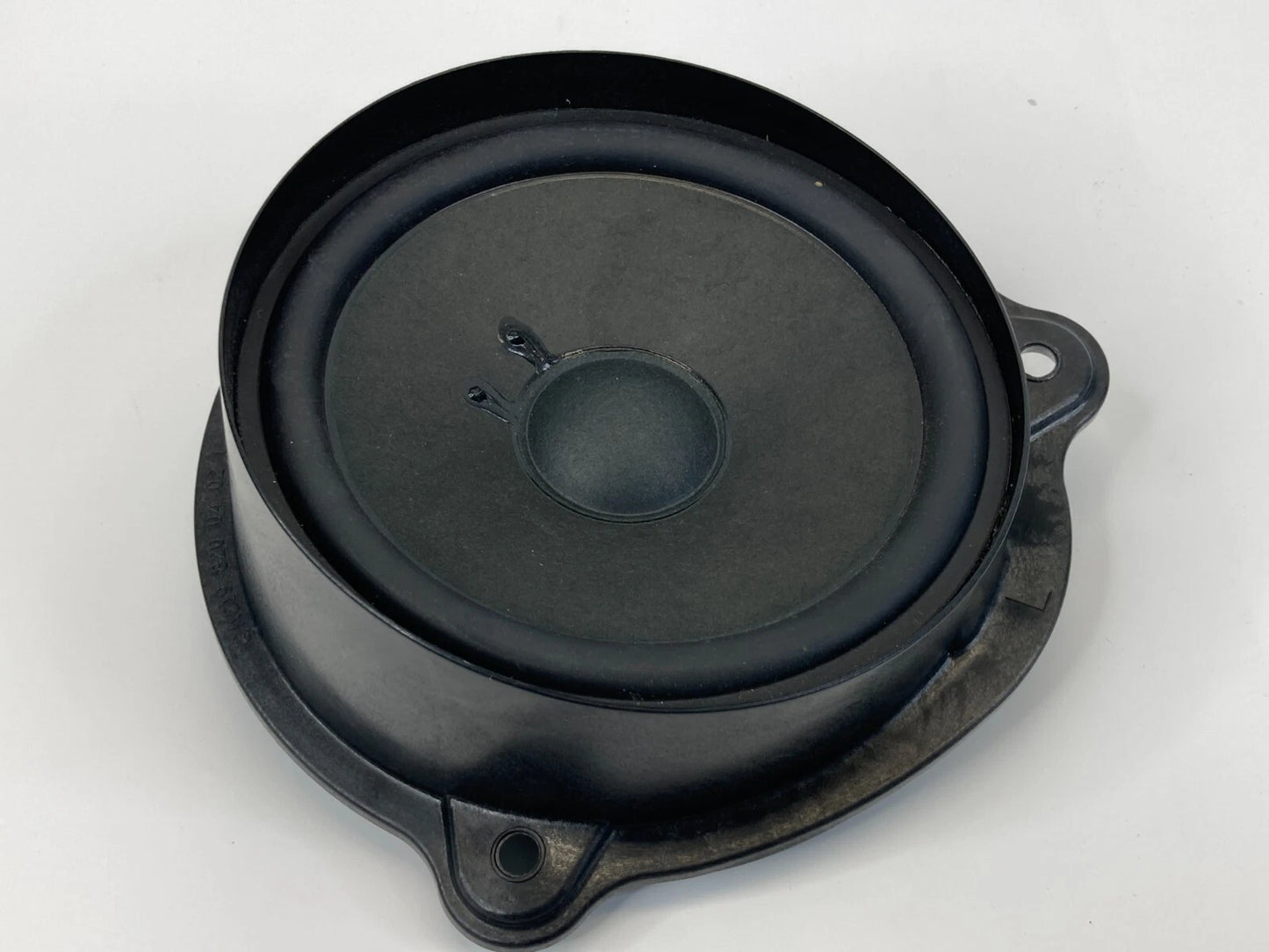 2005-2011 MERCEDES-BENZ CLS500 FRONT LEFT DOOR AUDIO SPEAKER 2198200402 OEM
