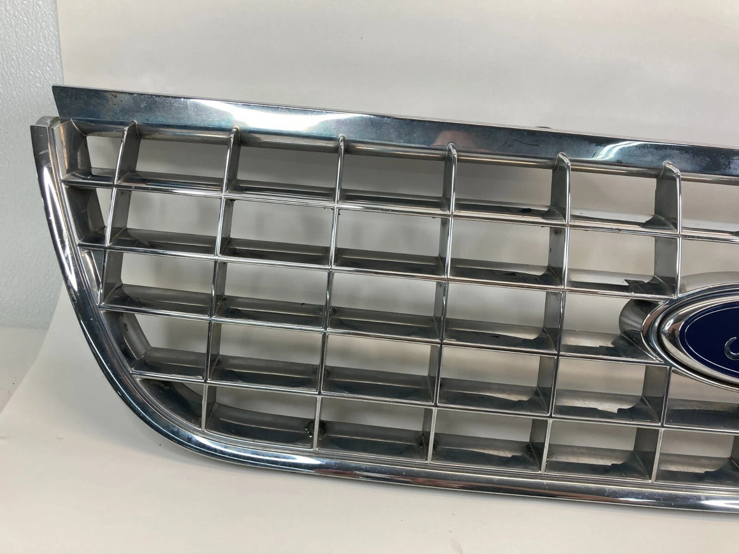 2002 2003 2004 2005 FORD EXPLORER FRONT UPPER GRILL GRILLE 3L24-8200 OEM