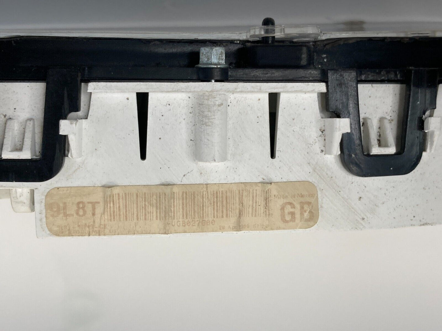 09 Ford Escape Instrument Cluster Speedometer Gauges 208K Miles 9L8T-10849-GB