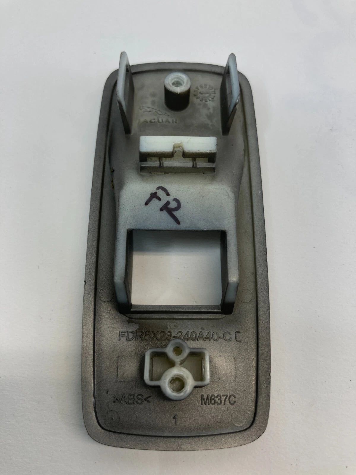 2009-2011 JAGUAR XF FRONT RH SIDE WINDOW SWITCH COVER BEZEL FDR8X23-240A40-C OEM