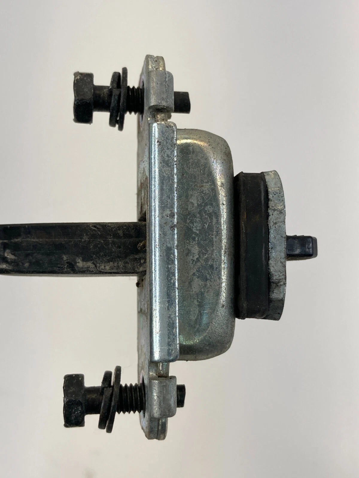 2011-2014 HYUNDAI SONATA REAR LEFT SIDE DOOR CHECK ARM HINGE STOPPER DETENT