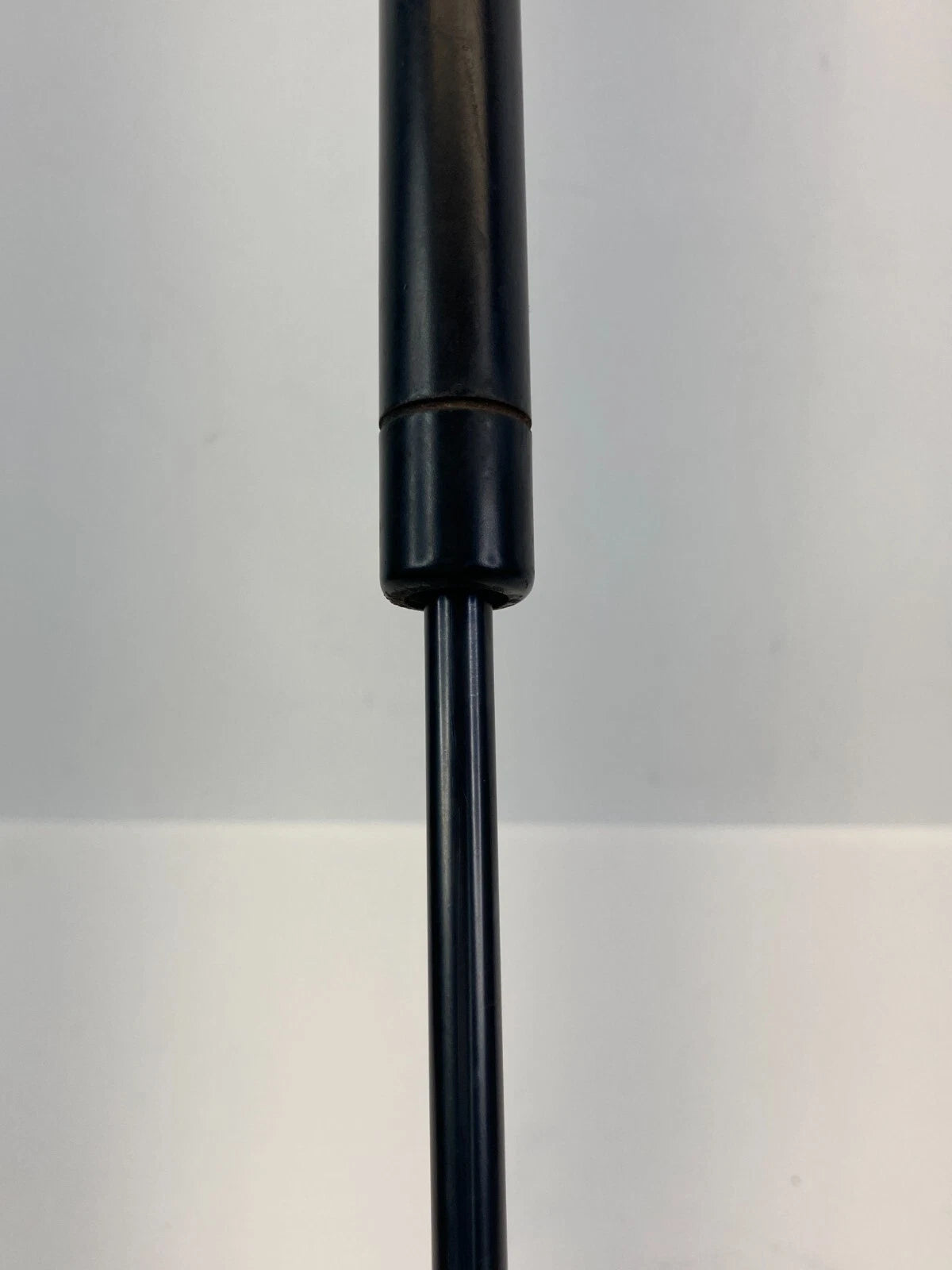2001-2004 VOLKSWAGEN PASSAT REAR TRUNK LID LIFT CYLINDER STRUT SUPPORT SHOCK OEM