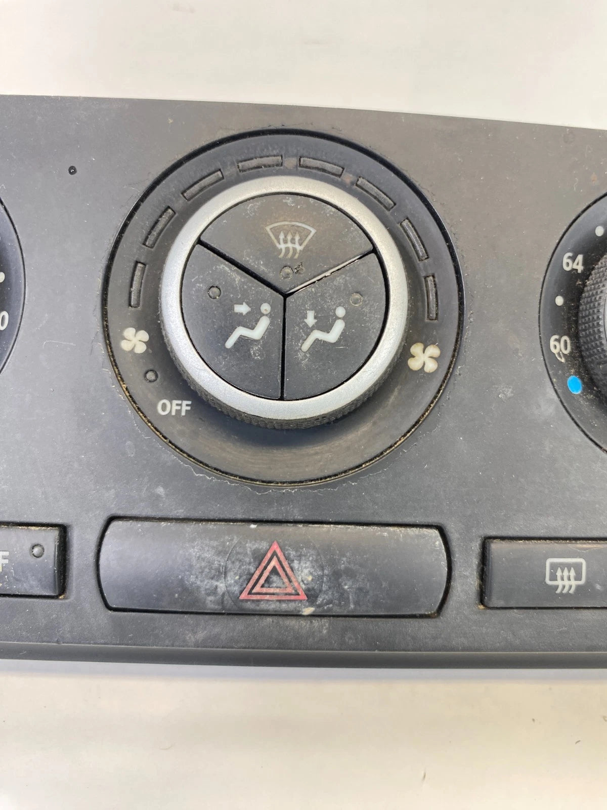 2007-2011 SAAB 9-3 SEDAN AUTOMATIC CLIMATE CONTROL W/ HEATED SEATS 12772894 OEM