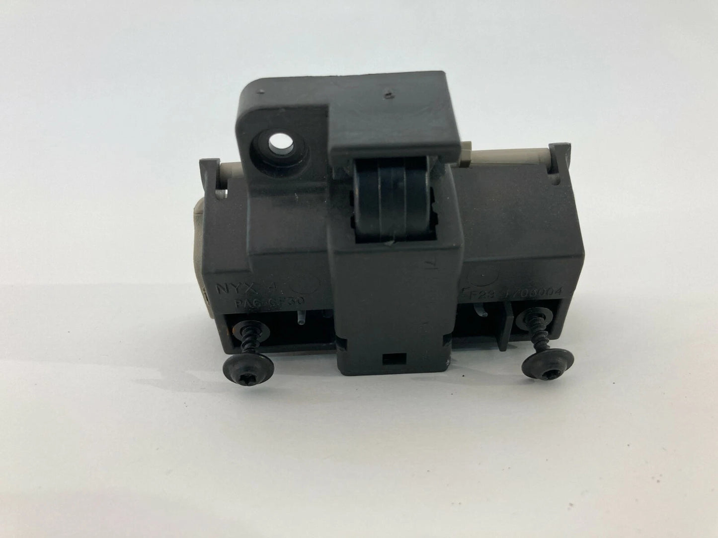 06-09 FORD FUSION 06-09 MERCURY MILAN GLOVE BOX LOCK LATCH HANDLE F23-1706004