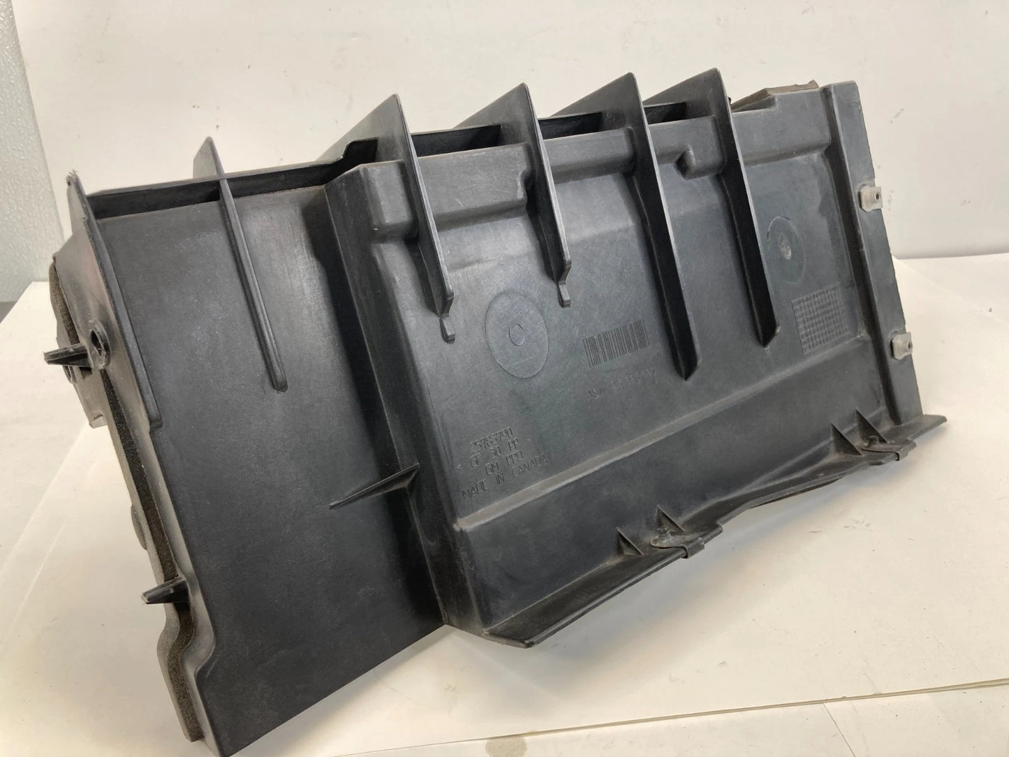 2008 2009 CADILLAC SRX 3.6L V6 A/T BATTERY SUPPORT TRAY ASSEMBLY 25783790 OEM