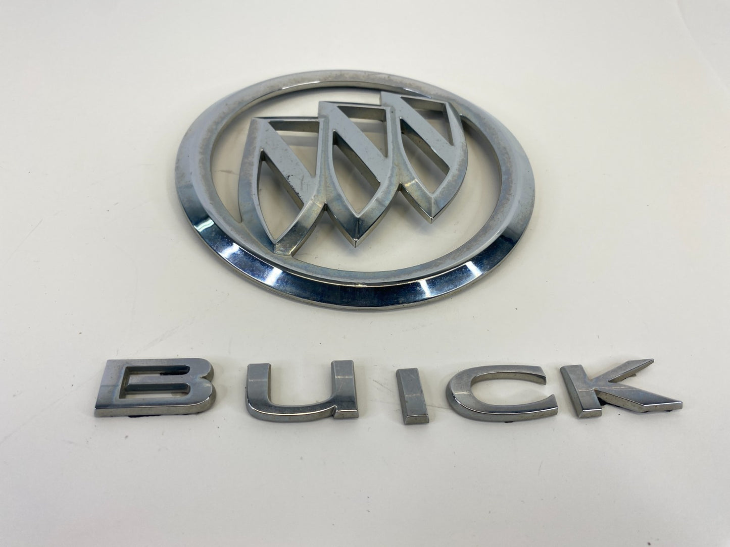 2008-2017 Buick Enclave Rear Lid Trunk Hatch Logo Badge Emblem OEM
