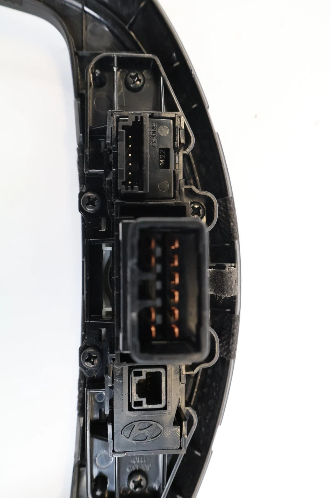 2012-2017 HYUNDAI ACCENT DASH RADIO BEZEL TRIM W/ AIR VENTS & HAZARD SWITCH OEM