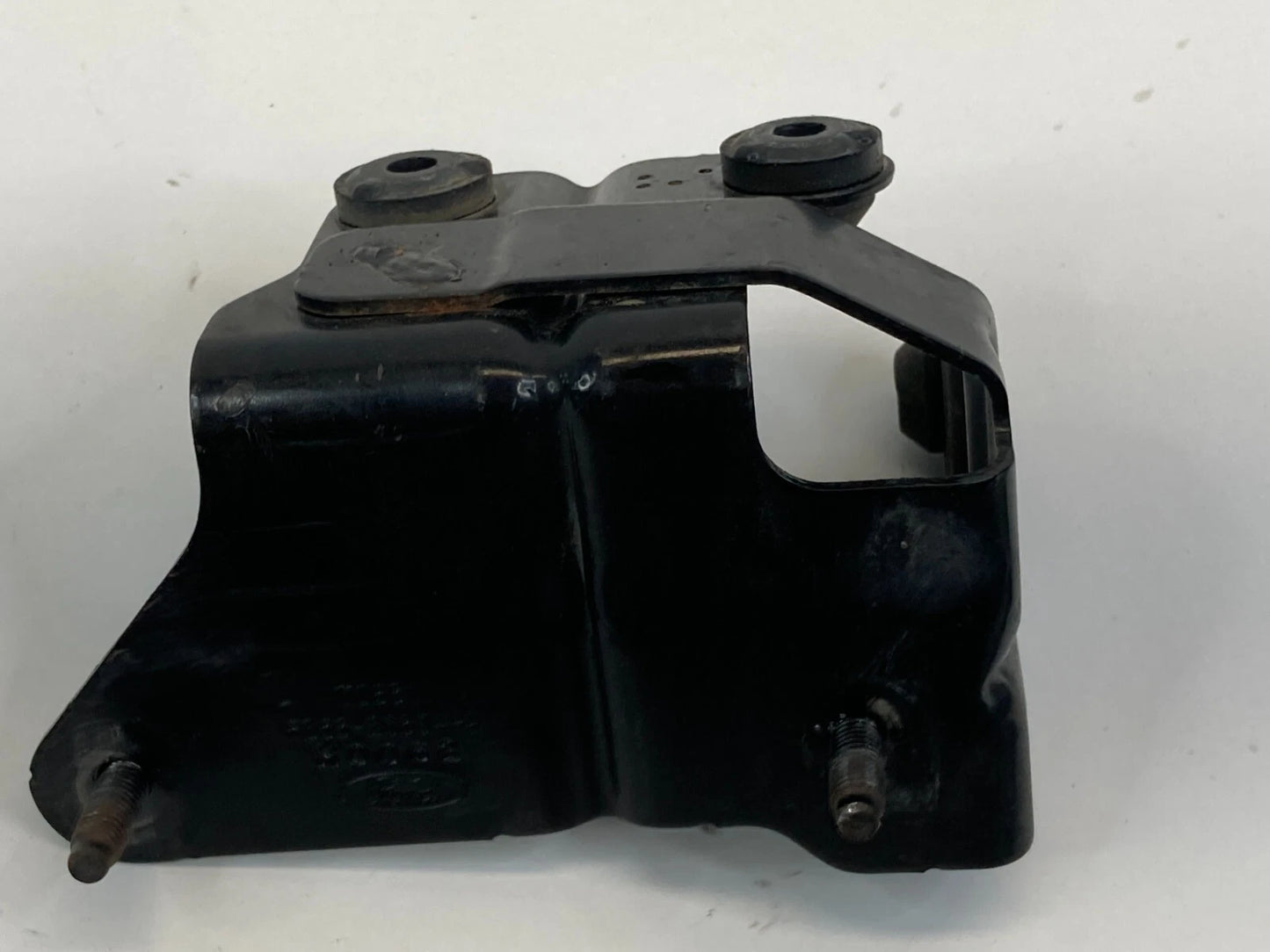 16-19 FORD EXPLORER & INTERCEPTOR UTILITY ABS LOCK BRAKE PUMP BRACKET FB532C304A