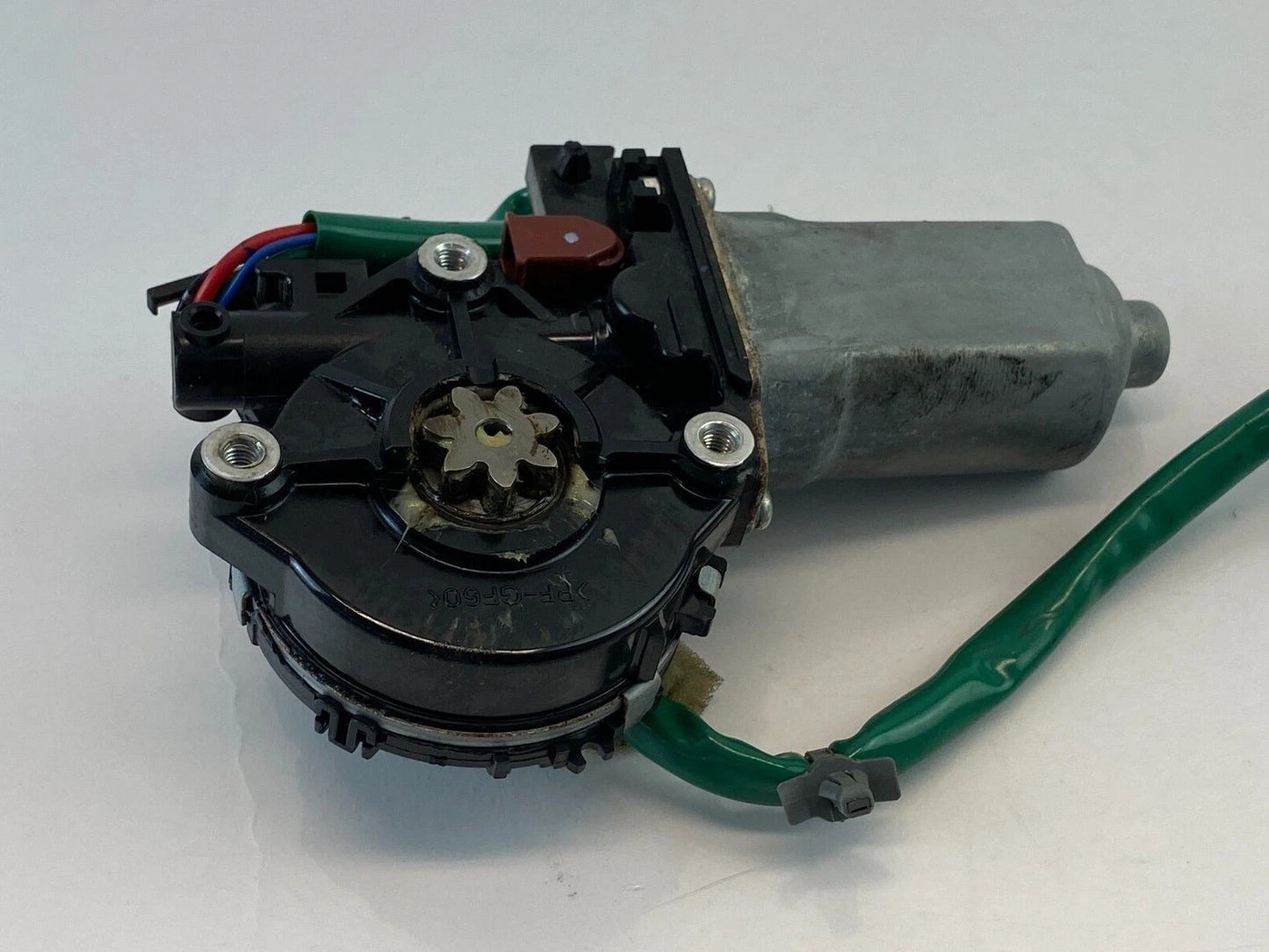 2003-2006 INFINITI G35 SEDAN REAR RIGHT SIDE DOOR POWER WINDOW MOTOR 82730-CM31A