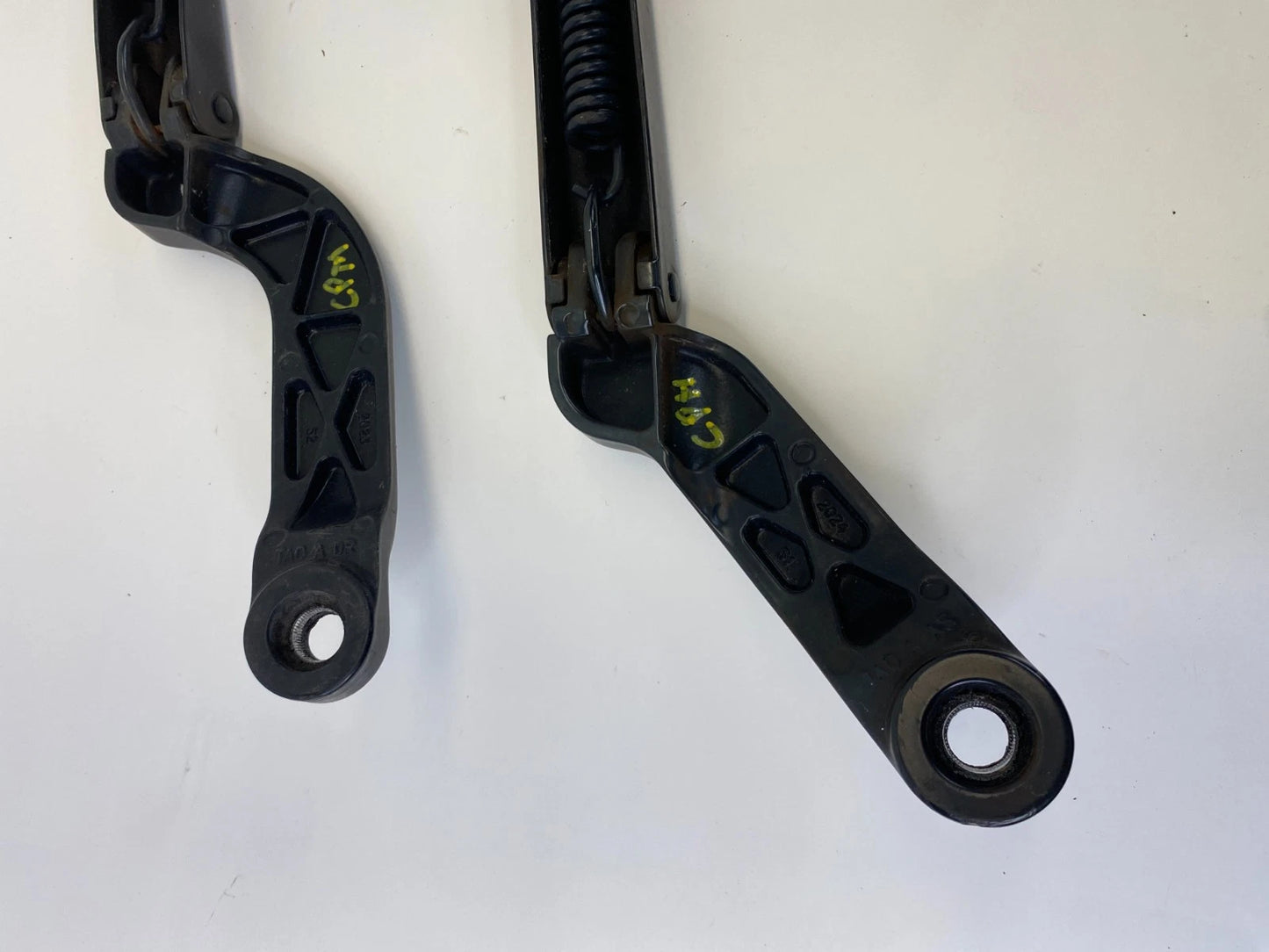 2008-2012 HONDA ACCORD FRONT LEFT RIGHT WIPER ARM SET PAIR DRIVER PASSENGER