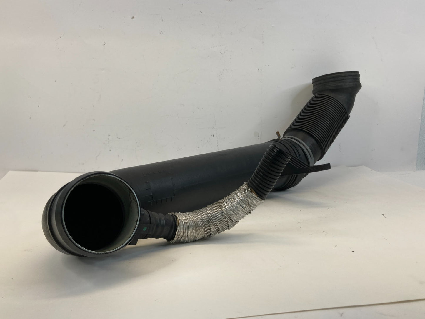 2009-2017 Volkswagen CC Air Cleaner Intake Duct Hose Pipe Tube 1K0129654AR OEM
